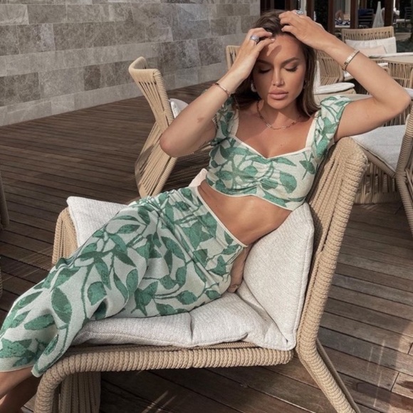 NWT leaf Zara cropped knit top - Picture 9 of 16